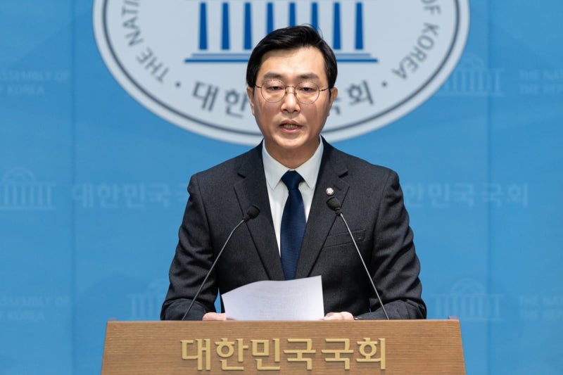 '<b>성추행 의혹</b>' <b>장경태</b>, 고소인 '<b>맞고소</b>'…무고 혐의 등