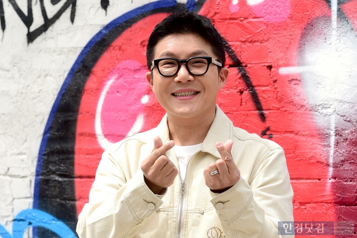 '<b>조폭</b> 지인' <b>조세호</b>, '1박2일' 無 편집 등장에 '하차' 청원