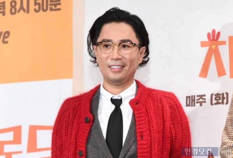박나래 '<b>주사이모</b>' 의혹 불똥 튄 <b>정재형</b> "일면식도 없다" [공식]