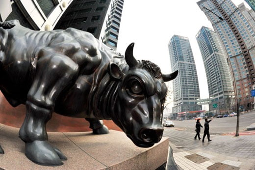 금융투자협회 앞 황소상.사진=강은구 기자