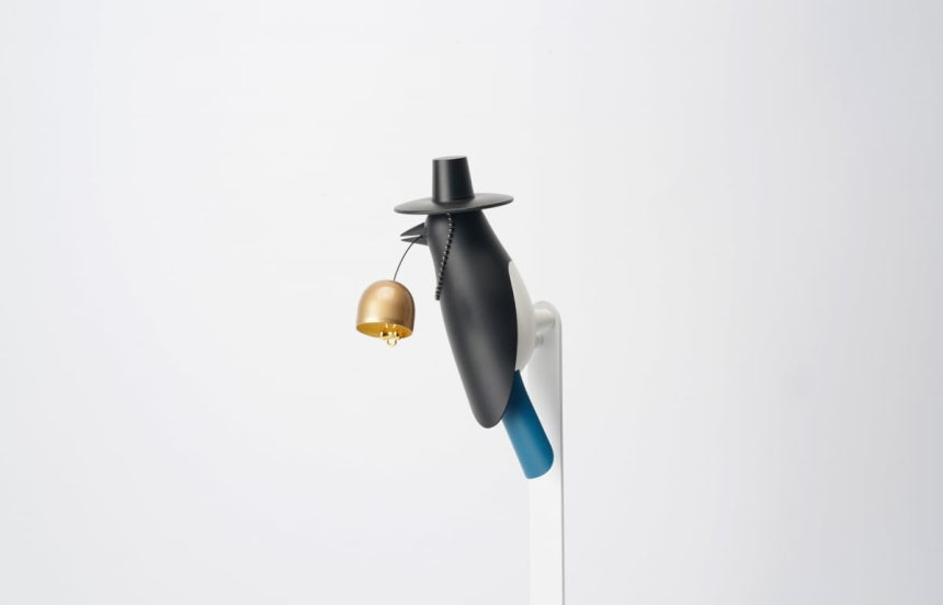 전통 까치를 모티브로 개발한 '일상이상 주식회사'의 '조이버드' 기구 설계 화면(위) 및 완성 제품(아래)