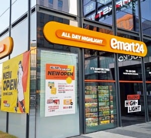 '군살 뺀' 이마트24, 상품·매장 혁신으로 반등 시동