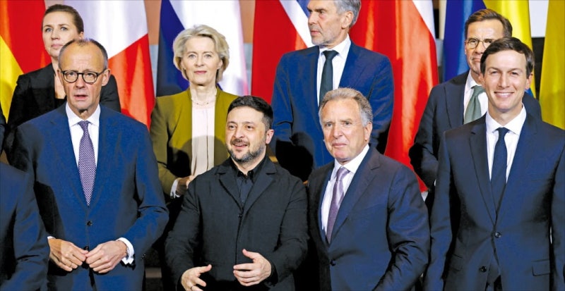 우크라 24만달러 수중드론, 러시아 4억달러 잠수함 잡았다