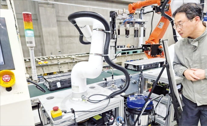 배터리 거점된 경북…해외서도 배우러 온다