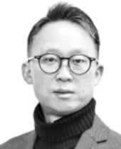 [데스크 칼럼] '데이터 사회주의'의 위협