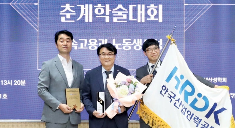 전통시장 가는 날, 새벽시장 농산물 장터, 문화공연…지속가능경영 실천하는 산업인력공단