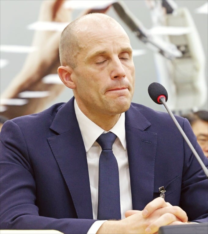 쿠팡, 4조 '과징금 폭탄' 위기…美선 '늑장 공시' 집단소송 임박