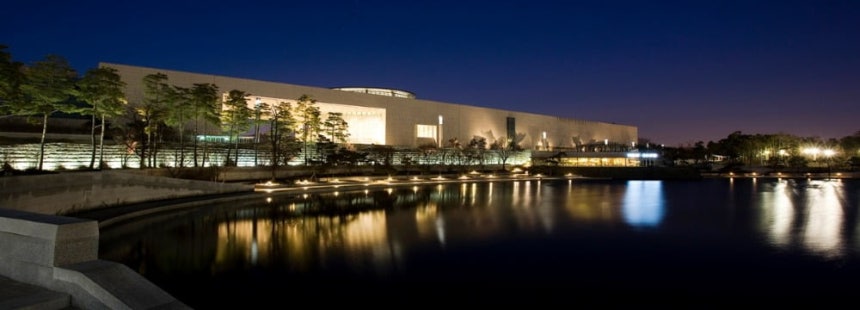 국립중앙박물관 야경 / 사진출처.© National Museum of Korea.