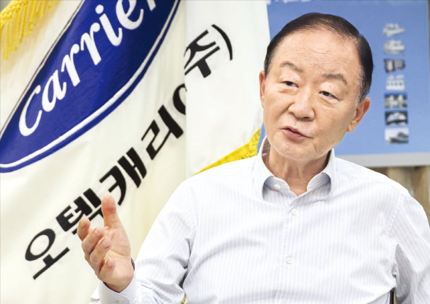 강성희 오텍그룹 회장이 지난 24일 한국경제신문과의 인터뷰에서 미래 먹거리로 낙점한 냉난방공조(HVAC) 사업에 대해 설명하고 있다.이솔 기자