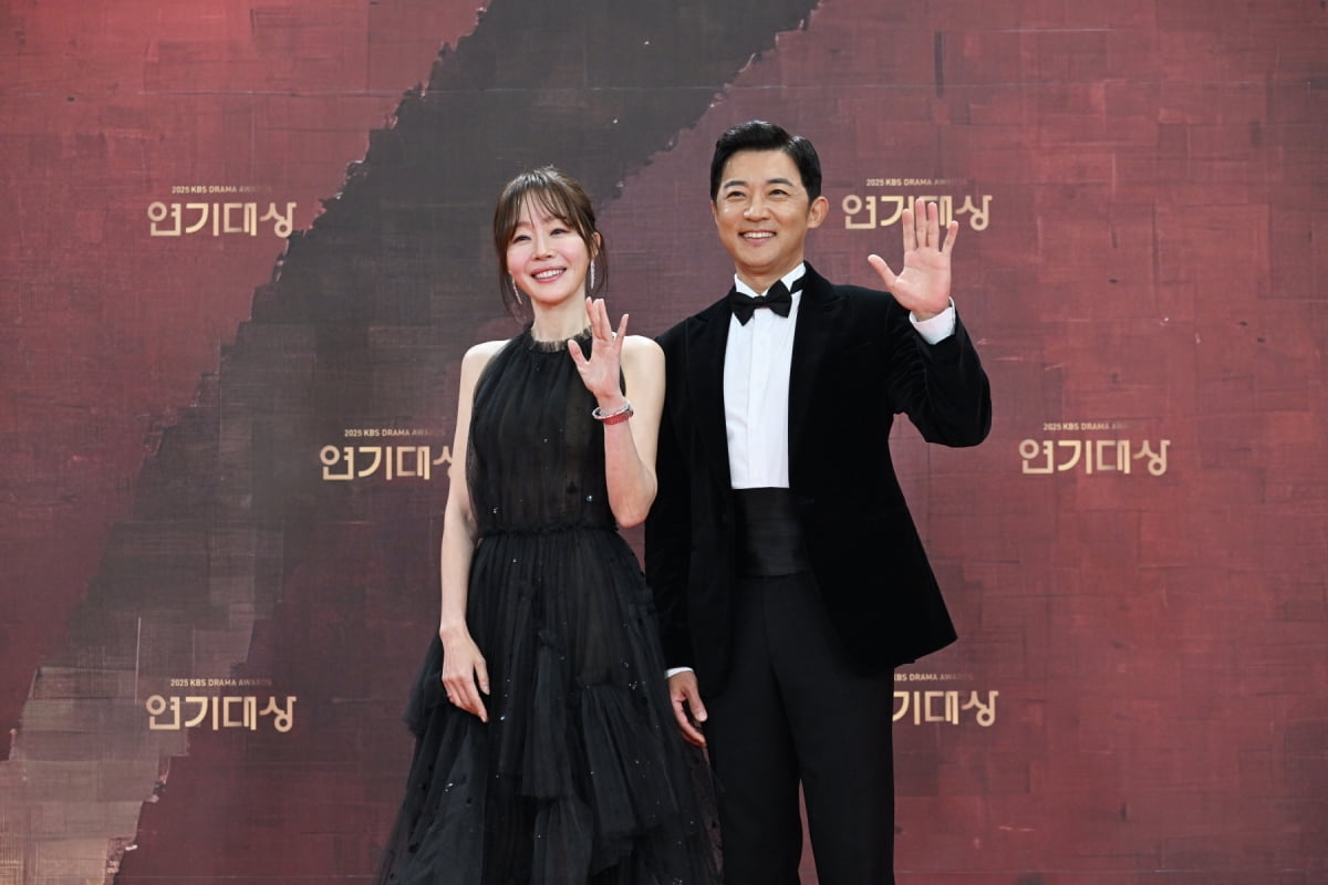 이영애 최우수상 수상