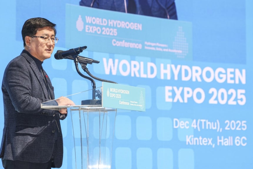 김성환 기후에너지환경부 장관이 2025년 12월 4일 경기도 고양시 킨텍스에서 열린 '세계 수소 엑스포 2025(World Hydrogen Expo 2025)' 개막식에서 격려사를 하고 있다.사진=한국경제DB