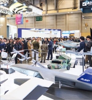 부산 '드론쇼코리아'의 진화…글로벌 기술교류 허브로 뜬다