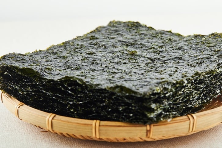 '국민 밥도둑' 검은 반도체, 해외서 인기 치솟더니…'화들짝'