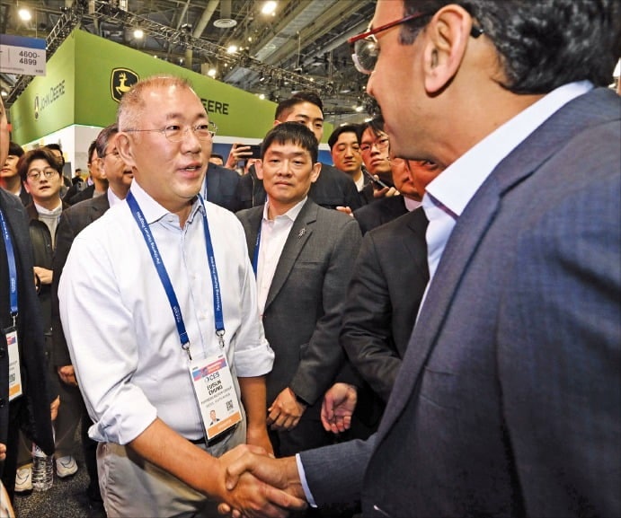 '피지컬AI 깐부' 찾아나선 정의선…구글·퀄컴·엔비디아 다 훑었다