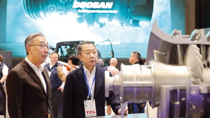 CES 현장 챙긴 박정원 두산 회장 "맞춤 솔루션으로 에너지 시장 선도"