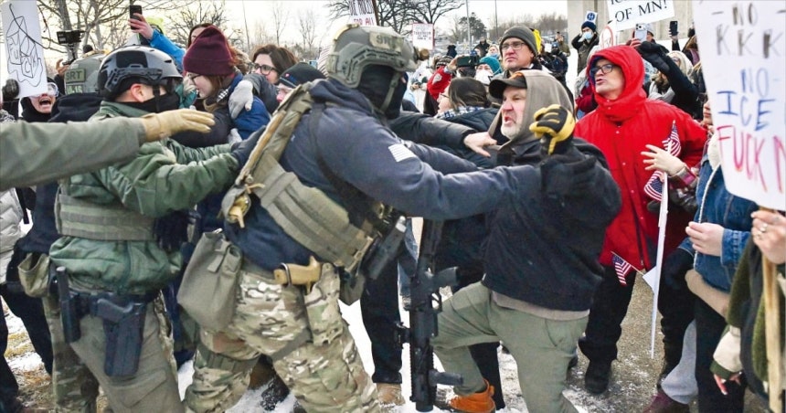 < 뿔난 美 시민들,<a href=