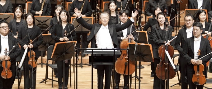 국립심포니 새 지휘자 아바도…'伊 클래식'으로 첫 인사