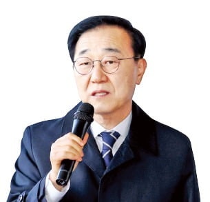김윤덕 국토부 장관 "토허제 등 규제지역, 추가나 해제 검토 안 해"