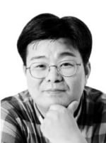 [다산칼럼] 사적인 눈이 공공의 기억이 되는 순간