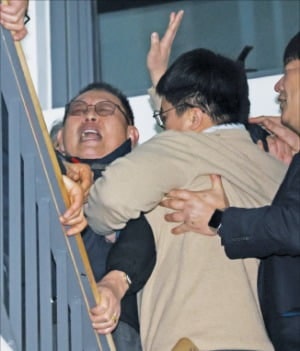 이틀째 멈춰 선 서울버스…지하철·간선도로 혼잡