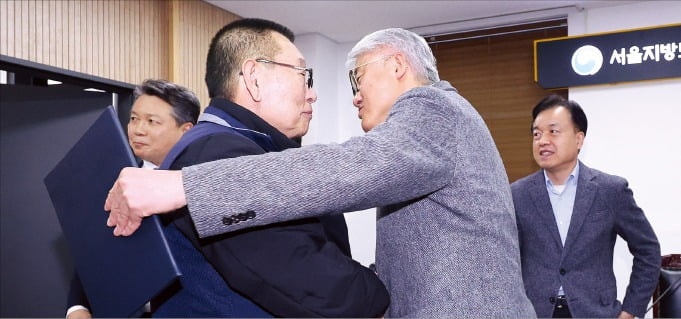 서울버스 정상운행…임금 2.9% 인상·정년 65세 합의