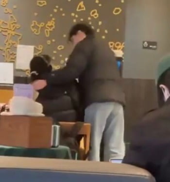 A씨가 범행하는 모습./사진=연합뉴스