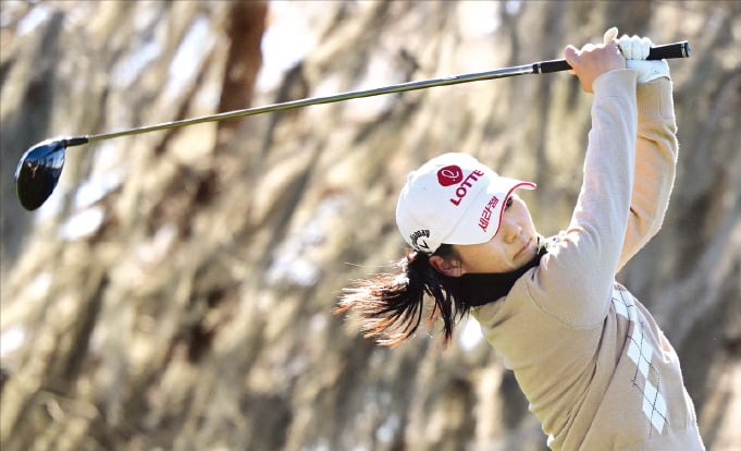 화끈한 '돌격 본능'…황유민, LPGA 성공 데뷔