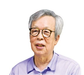 "부동산 거품 해소 못하면 저성장 늪 빠져"…경제학계 원로의 경고