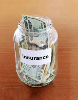 환차익 노린 달러보험 가입 급증…"환율 변동에 민감해 주의해야"