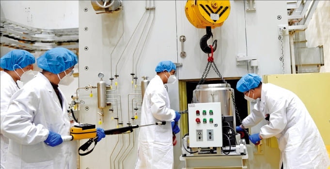 [책마을] 공학자가 이끄는 중국, 법률가의 나라 미국을 넘어설까