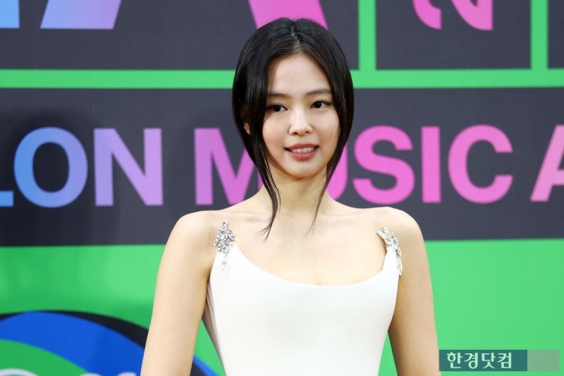 '제니 한마디에 대박' 해외 뒤흔든 K푸드…'19조 잭팟' 터졌다