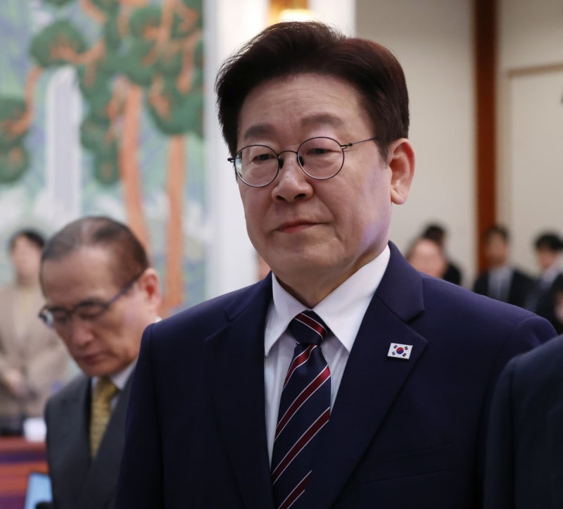 이재명 대통령 "다주택 매도로 임대감소?…주택임대 가급적 공공에서"