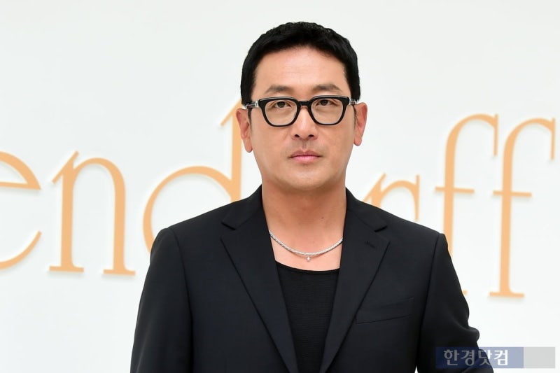 하정우, 종로&middot;송파 건물 매물로