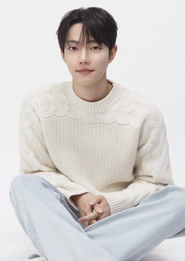 《春日狂熱》趙俊英專訪：從RIIZE練習生到演員的青春成長告白