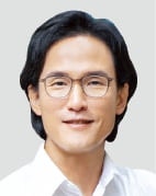 조현범, 한국앤컴퍼니 사내이사서 물러난다