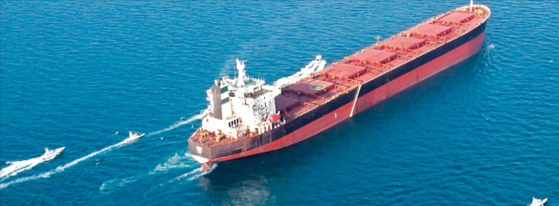 호르무즈 봉쇄 장기화 땐 유가 130 달러…증시 영향은?