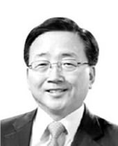 [시론] 규제 족쇄 못 풀면 성장 멈춘다