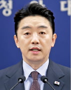 靑 "UAE서 원유 600만 배럴 긴급 도입"