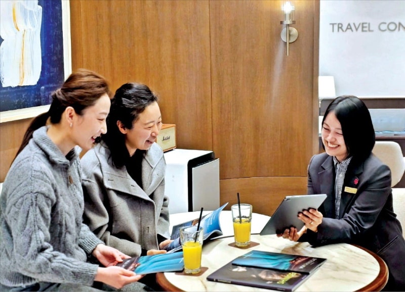 신세계백화점, "취향·예산 맞춰 여행 상담부터 결제까지"…'프리미엄 트래블' 100일 이벤트