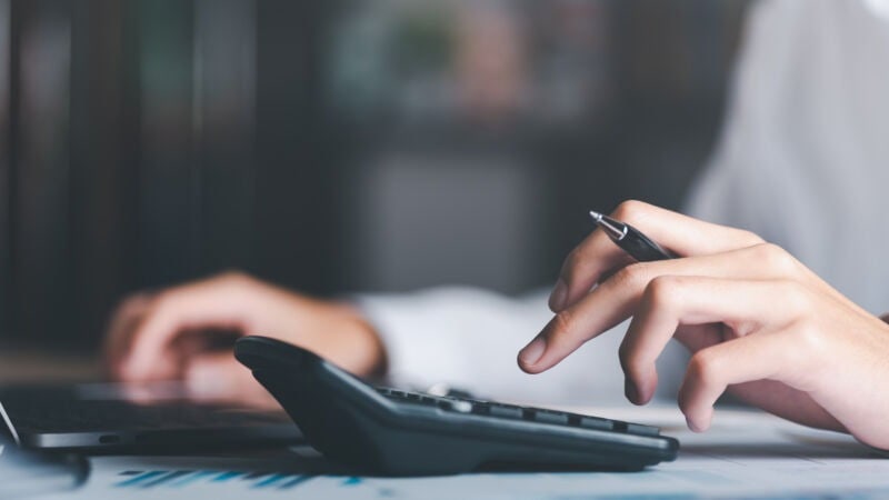 "의사도 안 부러워"…'억대 연봉' 받더니 터질 게 터졌다