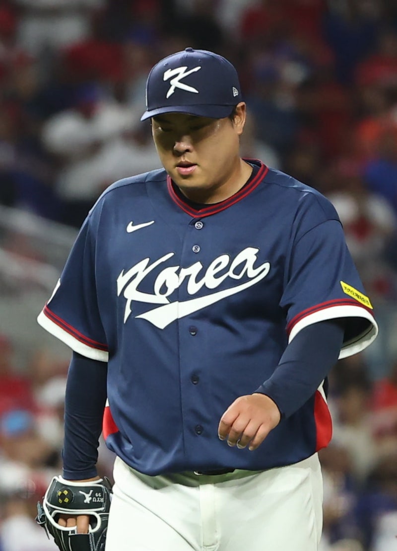 류현진, 도미니카전 1⅔이닝 3실점