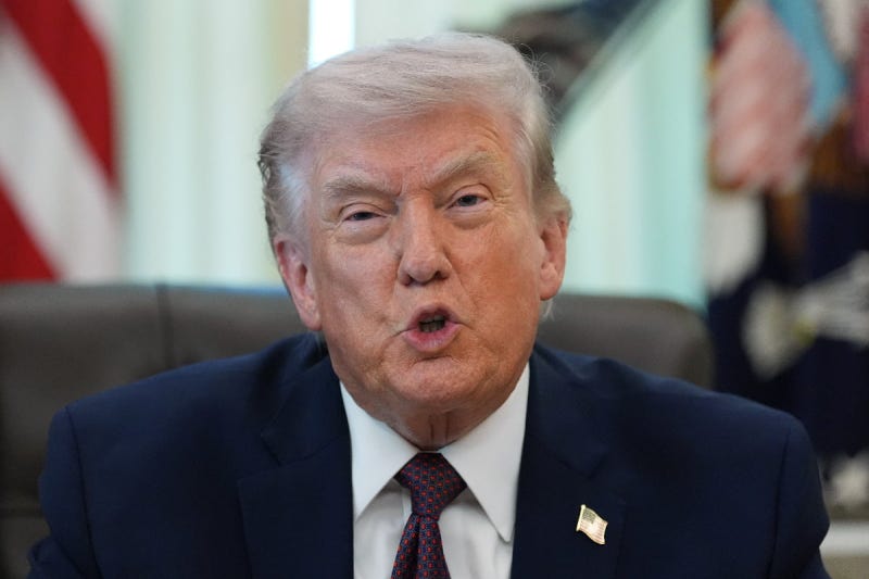 트럼프 "이란이 휴전 요청…호르무즈 열리면 검토할 것"