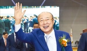 김승연 회장 "인재 양성 100년 미래 만들자"