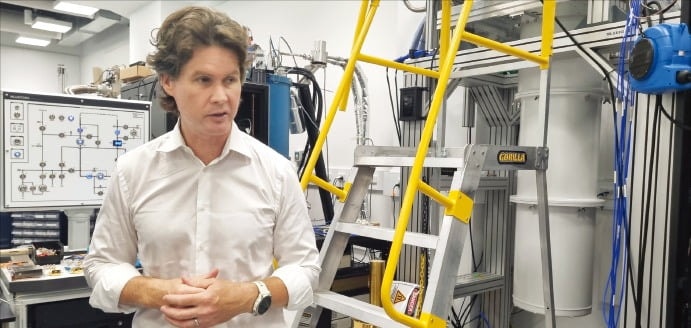 호주 '양자 생태계' 다크호스로…"손바닥 크기 양자컴 만든다"