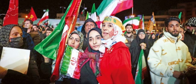 美·이란 합의했지만…이스라엘 공격에 호르무즈 개방 불확실