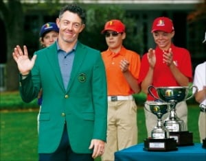 '그린재킷' 입고 돌아온 매킬로이