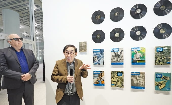 "백남준 작품 중 딱 한점 남긴다면 미디어 샌드위치"