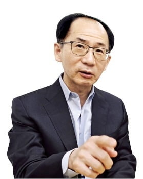 한국인 첫 '30년 IMF맨'…"오일쇼크보다 지금이 더 위험"