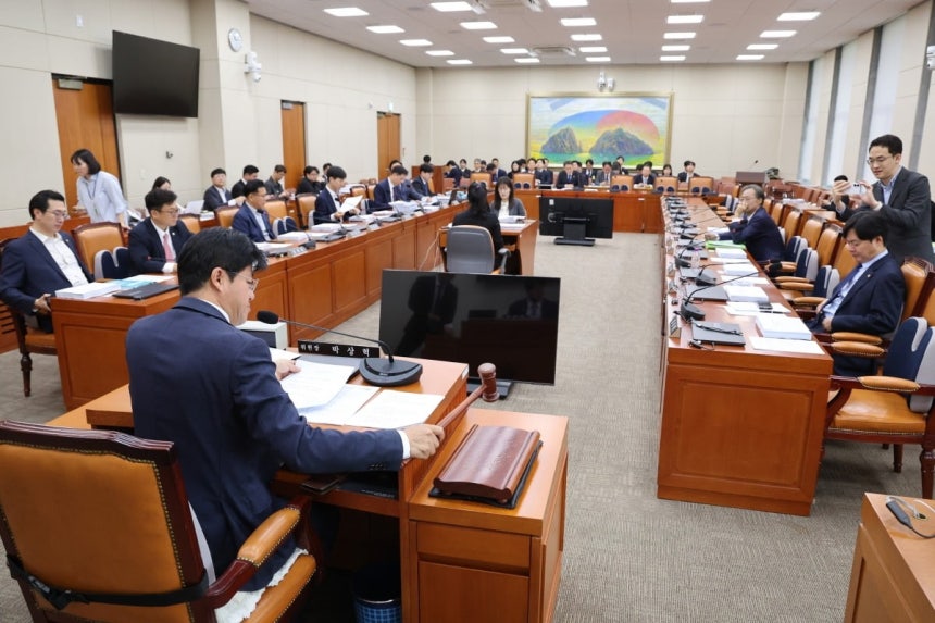 [단독] '저가 합병' 막는다&hellip;상장사 합병에 '주가대신 공정가액' 적용