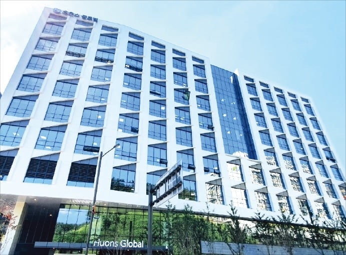 팬젠, CDMO 영토 넓힌다…블록버스터급 세포주 3종 개발